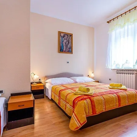 Apartments Nevija Medulin Exterior photo